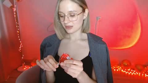 Snapshot of charming_beauty chatting on January 30, 6:35 am Michelle online show from January 30, 6:35 am