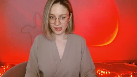 Snapshot of charming_beauty chatting on February 7, 5:41 am Michelle online show from February 7, 5:41 am