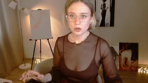 Snapshot of charming_beauty chatting on September 18, 3:19 am Michelle online show from September 18, 3:19 am