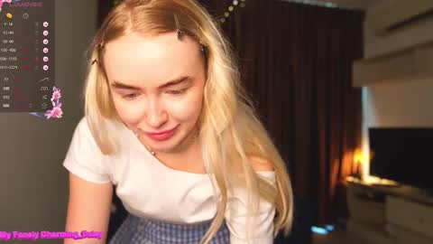 Snapshot of charming_daisy chatting on February 27, 2:10 am my fansly Charming daisy My Wishlist for new toys online show from February 27, 2:10 am