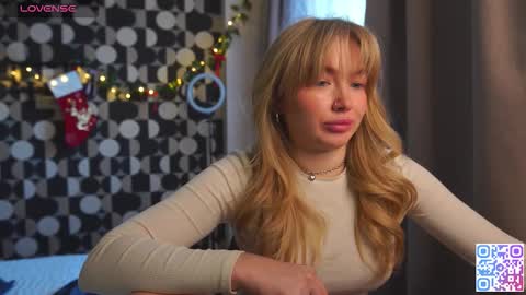 Snapshot of charming_daisy chatting on December 14, 10:09 am my fansly Charming daisy My Wishlist for new toys online show from December 14, 10:09 am