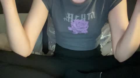 Vicky online show from November 6, 6:42 pm