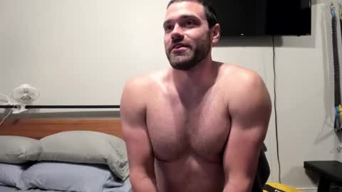 Snapshot of chasemason20 chatting on January 14, 2:29 am Onlyfans chasingfit Instagram the arguer Twitter chasingfitOF online show from January 14, 2:29 am