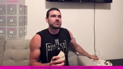 Snapshot of chasemason20 chatting on October 17, 1:31 am Onlyfans chasingfit Instagram the arguer Twitter chasingfitOF online show from October 17, 1:31 am