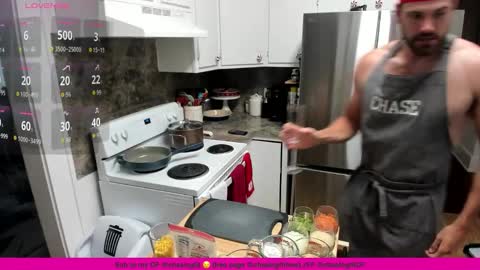 Snapshot of chasemason20 chatting on November 22, 9:25 pm Onlyfans chasingfit Instagram the arguer Twitter chasingfitOF online show from November 22, 9:25 pm