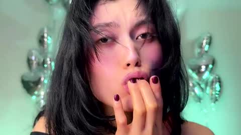 Snapshot of chasmic chatting on December 12, 12:22 pm JASMINE usually going live about 2 am UTC online show from December 12, 12:22 pm