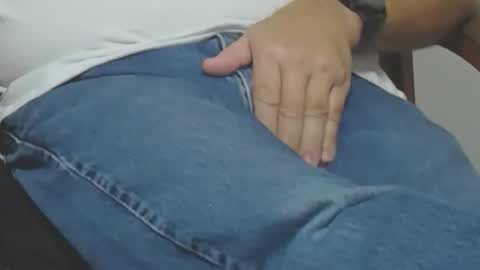 chat4b online show from October 28, 2:42 pm