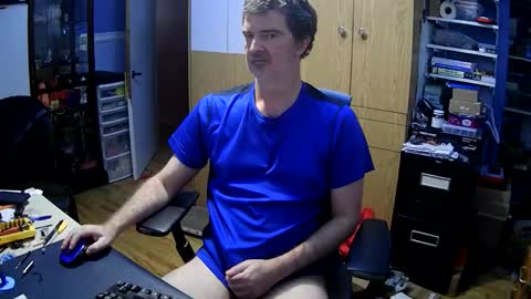 Snapshot of chatandfun666 chatting on November 4, 7:24 pm wanaBeYourToy online show from November 4, 7:24 pm