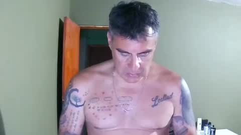 Snapshot of chato012 chatting on January 6, 1:42 am chato012 online show from January 6, 1:42 am