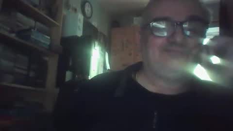 Snapshot of chatubatelee555 chatting on May 16, 5:45 pm lee online show from May 16, 5:45 pm