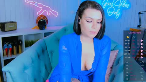 Snapshot of chaturkaterina chatting on January 29, 3:01 am Miss Harmony online show from January 29, 3:01 am