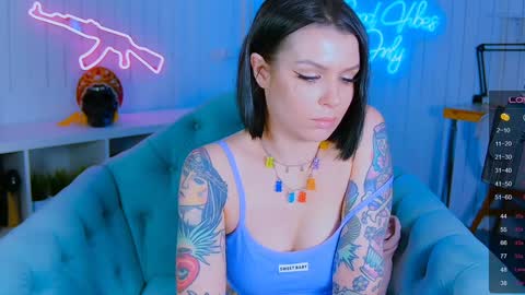 Snapshot of chaturkaterina chatting on January 31, 9:48 am Miss Harmony online show from January 31, 9:48 am