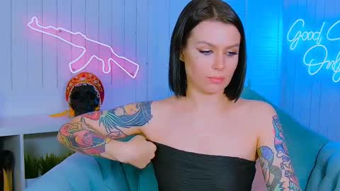 Snapshot of chaturkaterina chatting on February 19, 10:01 am Miss Harmony online show from February 19, 10:01 am