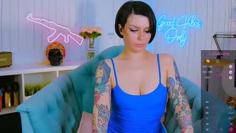 Snapshot of chaturkaterina chatting on March 3, 9:48 pm Miss Harmony online show from March 3, 9:48 pm