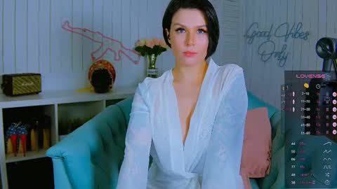 Snapshot of chaturkaterina chatting on March 6, 10:26 pm Miss Harmony online show from March 6, 10:26 pm