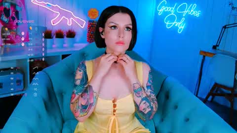 Snapshot of chaturkaterina chatting on September 17, 1:40 am Miss Harmony online show from September 17, 1:40 am