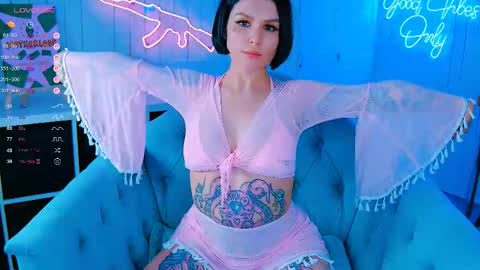 Snapshot of chaturkaterina chatting on November 23, 6:41 pm Miss Harmony online show from November 23, 6:41 pm