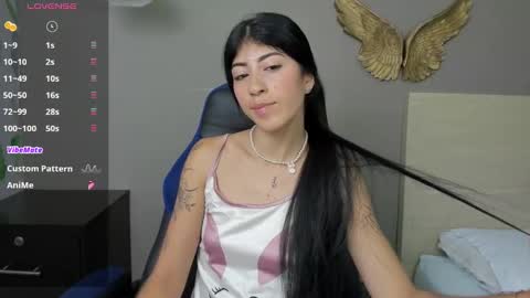 Snapshot of chaymae_nah chatting on December 5, 3:59 am isabel online show from December 5, 3:59 am