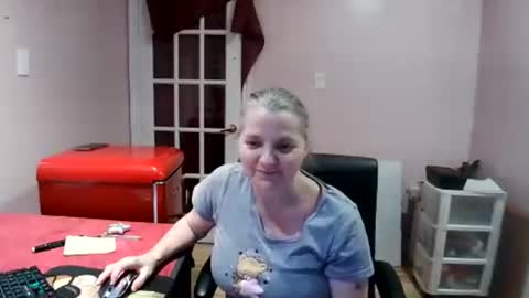 Snapshot of chealsiek chatting on November 20, 12:33 am chealsiek online show from November 20, 12:33 am