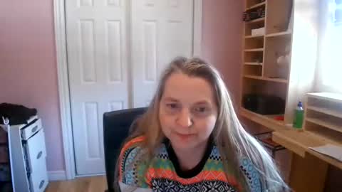 Snapshot of chealsiek chatting on December 14, 2:11 pm chealsiek online show from December 14, 2:11 pm