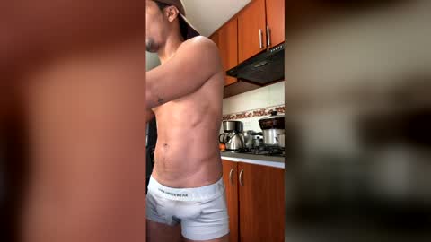 checar14 online show from March 18, 4:32 pm