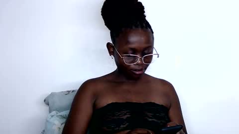 cheeky_charms online show from October 12, 9:36 pm