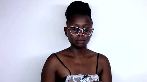 cheeky_charms online show from October 19, 11:33 am