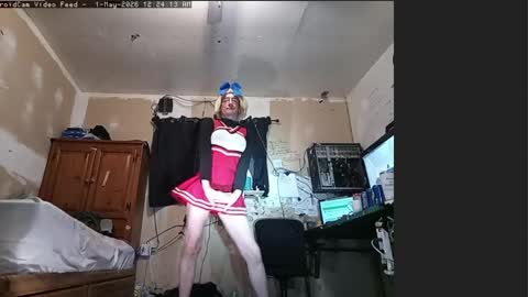 cheerleader_crossdresser online show from May 1, 7:24 am