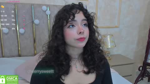 Snapshot of cheerrysweett chatting on January 3, 11:57 am Baby Cherry online show from January 3, 11:57 am