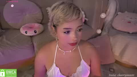 Snapshot of cheerrysweett chatting on October 9, 3:59 am Baby Cherry online show from October 9, 3:59 am