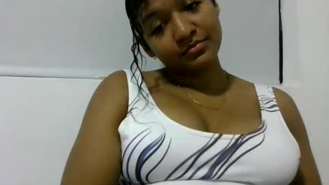 Snapshot of chelcym chatting on May 23, 4:18 am cherlcym online show from May 23, 4:18 am