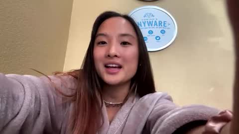 Snapshot of chellybear101 chatting on December 4, 8:51 pm chellybear101 online show from December 4, 8:51 pm