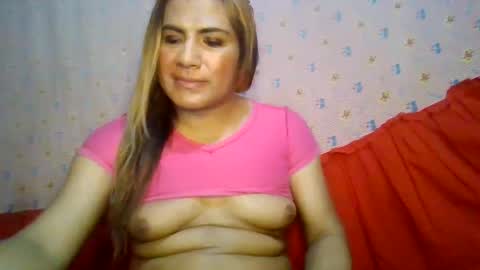 Snapshot of chelsea02tranny chatting on September 18, 10:23 pm chelsea02tranny online show from September 18, 10:23 pm