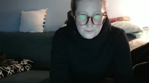 Chelsea online show from December 18, 8:57 pm