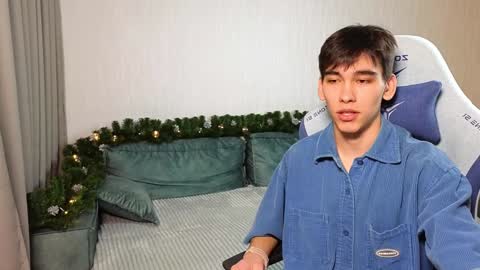 Snapshot of chem1ko chatting on December 11, 12:12 pm LUCASRYANPVT IS OPEN online show from December 11, 12:12 pm