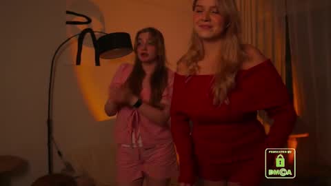 Snapshot of cheriri chatting on December 2, 5:08 pm Ri online show from December 2, 5:08 pm