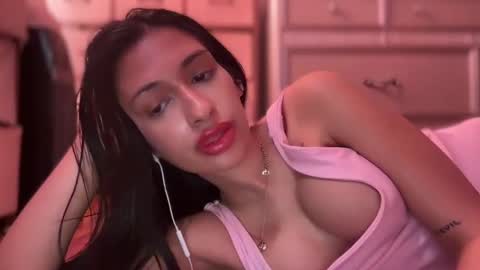 Snapshot of cherliecarmen chatting on March 9, 8:21 pm cherliecarmen online show from March 9, 8:21 pm