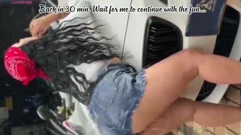 Snapshot of cherry_blossom18_ chatting on November 17, 11:27 am C H E R R Y online show from November 17, 11:27 am