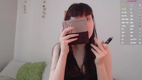 Snapshot of cherry_hazzze chatting on February 24, 9:10 am Cheryl online show from February 24, 9:10 am