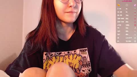 Snapshot of cherry_hazzze chatting on March 9, 1:26 pm Cheryl online show from March 9, 1:26 pm