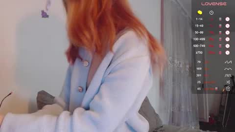 Snapshot of cherry_hazzze chatting on October 27, 7:18 pm Cheryl online show from October 27, 7:18 pm