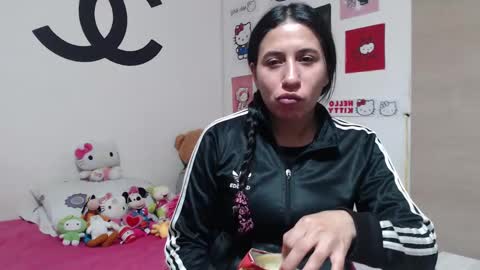 Snapshot of cherry_hc chatting on February 26, 4:03 am Nezumy Rey online show from February 26, 4:03 am