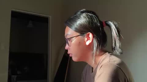 Snapshot of cherry_lollipops chatting on December 21, 11:01 pm cherry lollipops online show from December 21, 11:01 pm