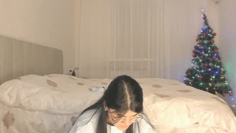 Snapshot of cherry_misaki chatting on December 18, 6:35 pm misaki  online show from December 18, 6:35 pm