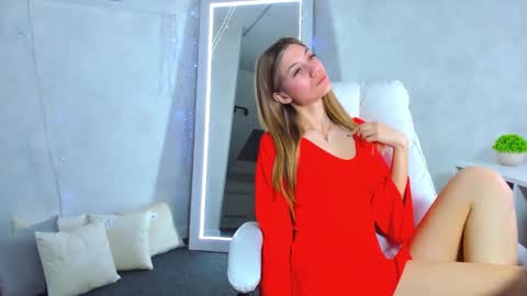 cherry_pr1ce online show from March 3, 11:56 pm