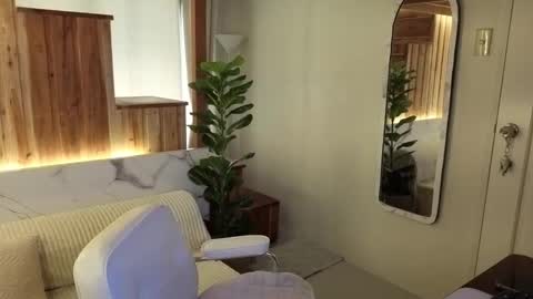 Snapshot of cherry_redxx chatting on October 28, 1:20 am CHERRY Please dont forget to follow and give me thumbs up. online show from October 28, 1:20 am