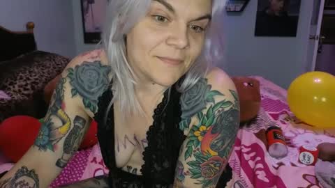 CherryBombBomb online show from December 7, 10:34 am