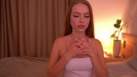 Alisha online show from September 14, 8:19 pm