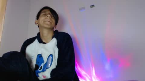 cherrybombsweet online show from April 14, 10:43 am