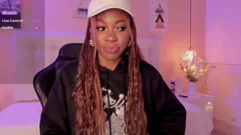 Snapshot of cherrybr_ chatting on February 9, 4:40 pm Cherry Lady online show from February 9, 4:40 pm